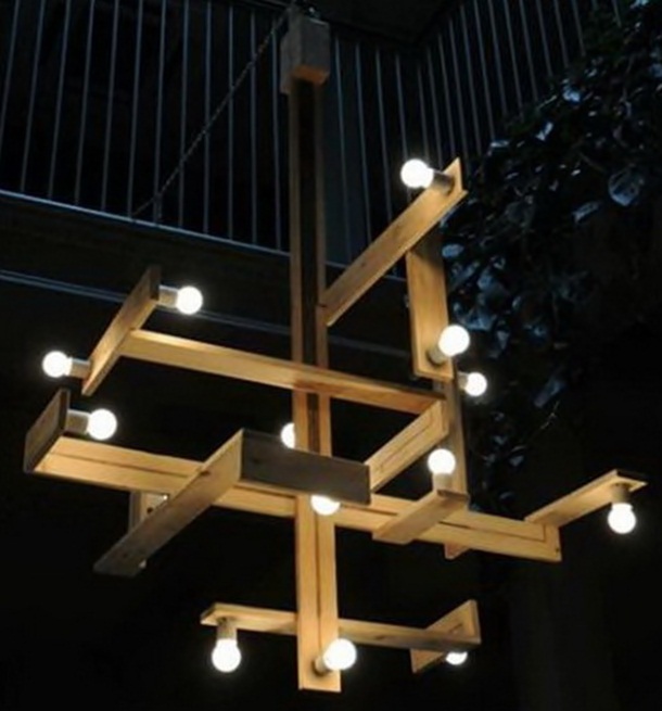 Here Are 25 Things You Can Do With Wood Pallets. #19 Will Come In Handy For Sure.