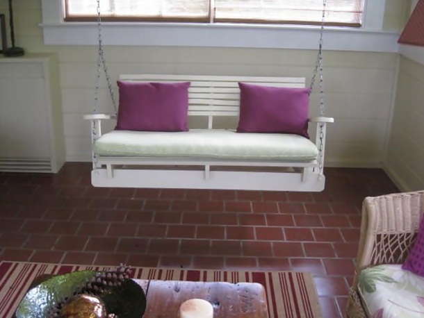 Here Are 25 Things You Can Do With Wood Pallets. #19 Will Come In Handy For Sure.