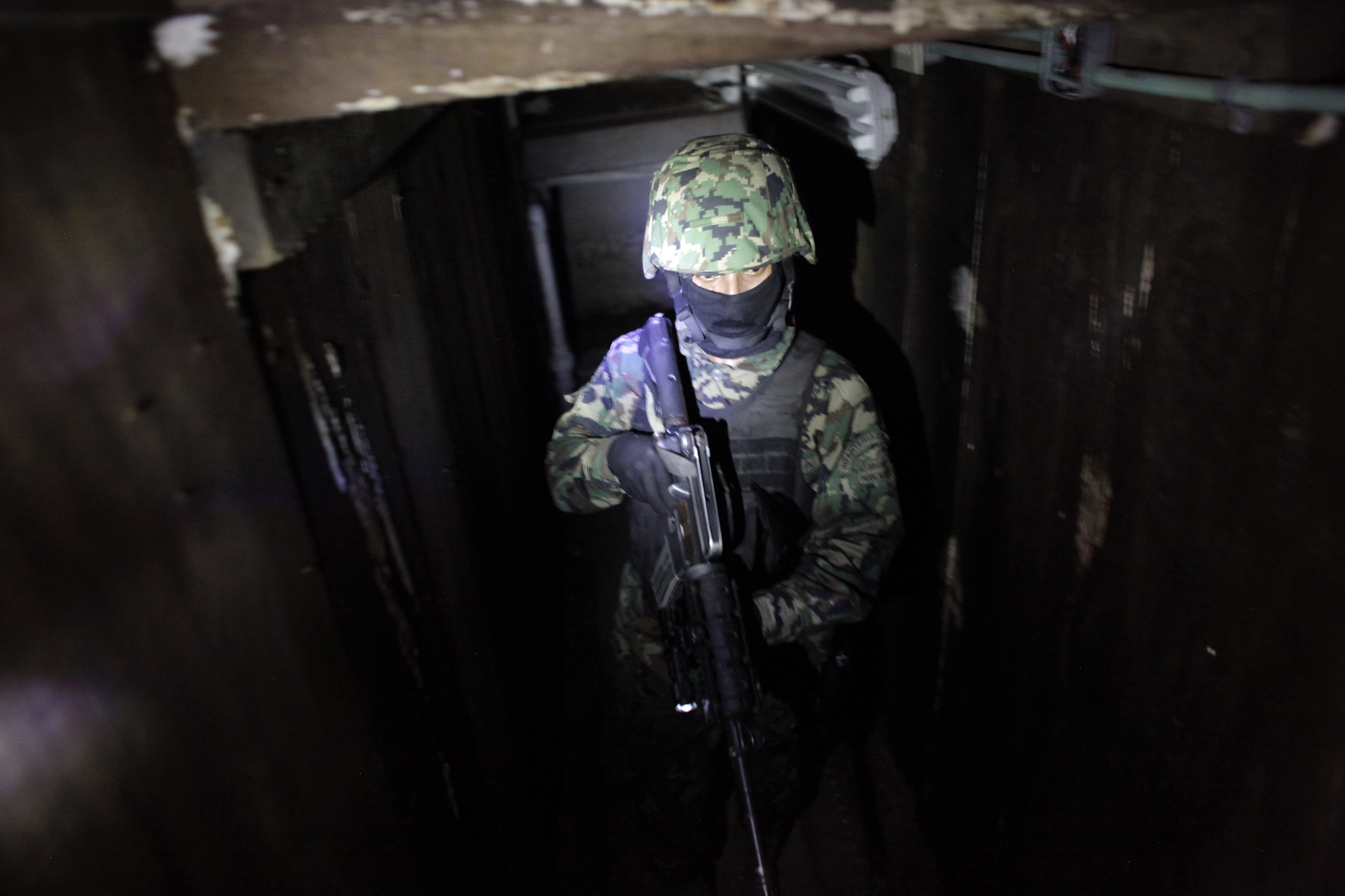 Joaquin "El Chapo" Guzman secret escape tunnels