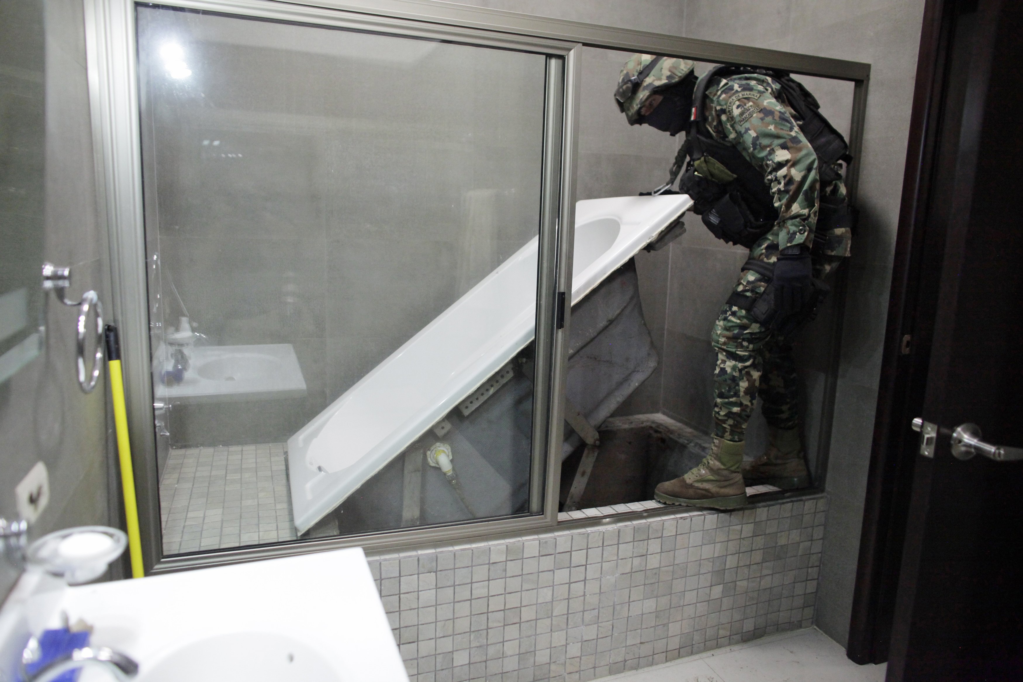 Joaquin "El Chapo" Guzman secret escape tunnels